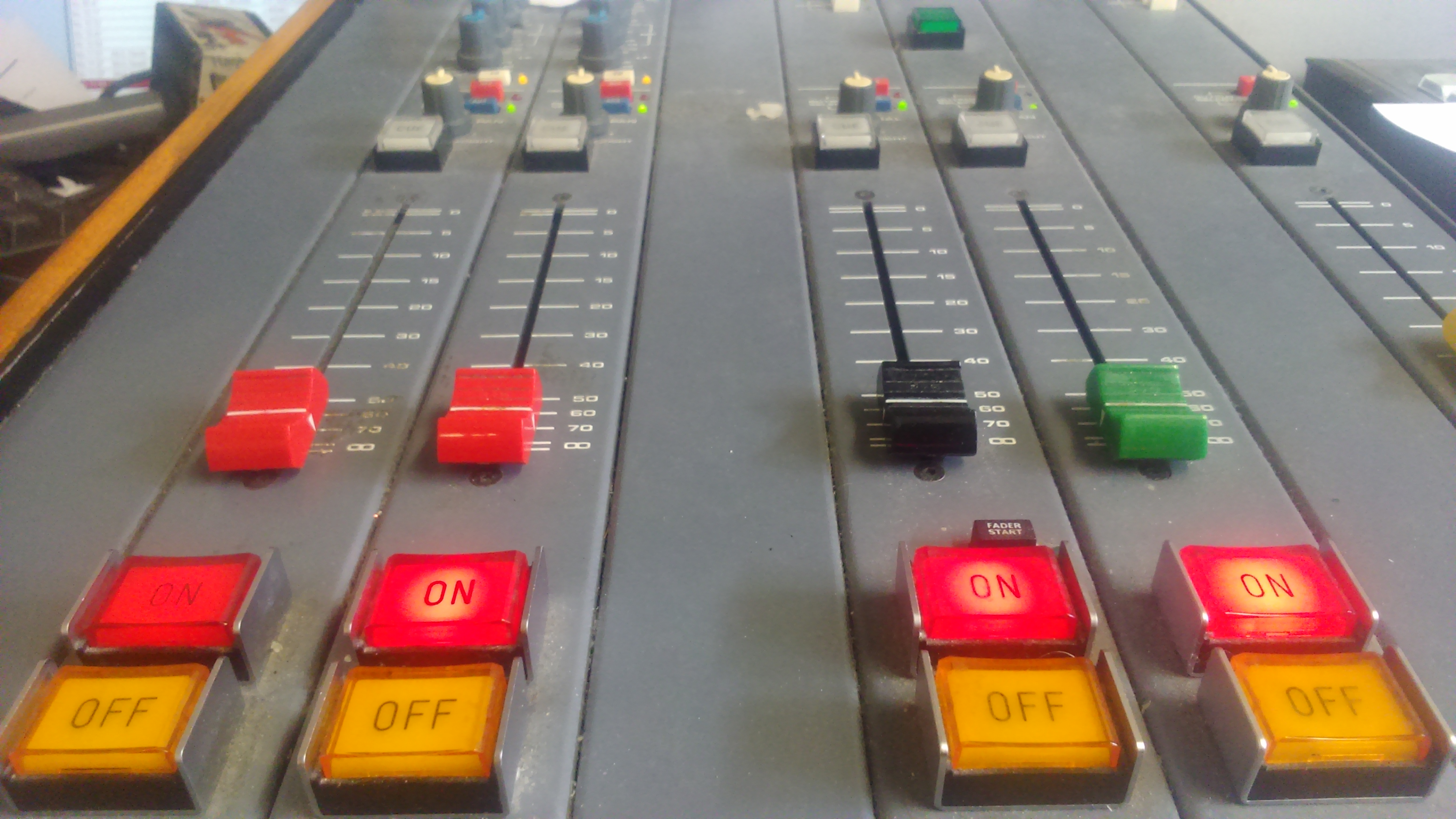 HFM Radio